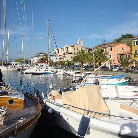 Hotel Della Baia Porto Venere Exterior foto